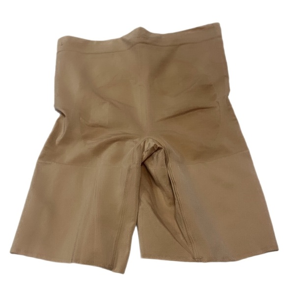 NNT SPANX High Waisted no slip lightweight slimming bodyshaper Mid Thigh Short S - Picture 2 of 2